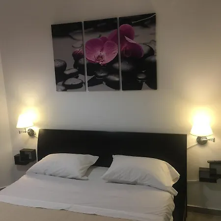 Pirinis Luxury * Kirinthos