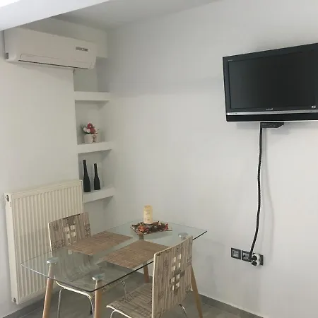 Apartment Pirinis Luxury Kirinthos