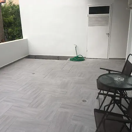 Pirinis Luxury Apartment